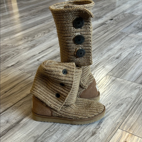 UGG Shoes - UGG Tan Knit Button Boots